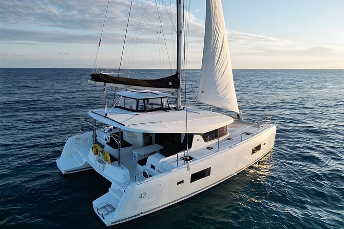 4 Hour Catamaran Experience in a Private 42' Lagoon - Food, drinks, and the crew style that people remember