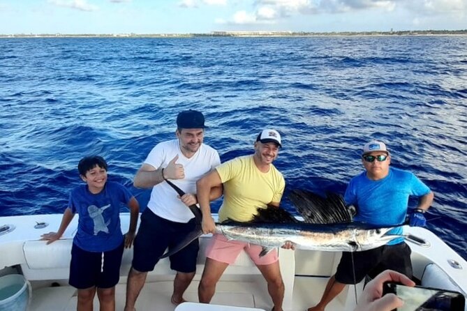 4 Hour Private Fishing Tour in Puerto Aventuras Riviera Maya - How the 4 hours typically feel on the water