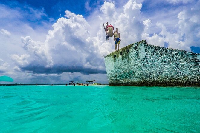 7 Colors Bacalar Lagoon Tour from Playa del Carmen & Tulum - Bacalar Pueblo Mágico: a village stop that’s more than a photo stop