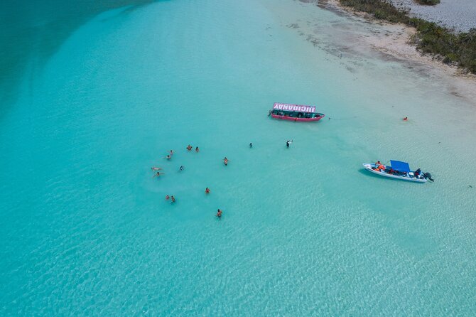 7 Colors Bacalar Lagoon Tour from Playa del Carmen & Tulum - Lunch included: a la Carte means you still get choices