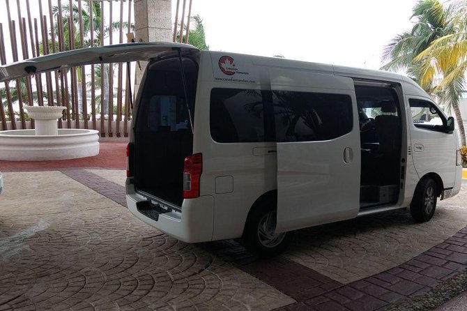 Airport Transfers to Akumal - Private van (ROUND TRIP) FLAT RATE - No-wait pickup: how flight tracking helps you stay on your schedule