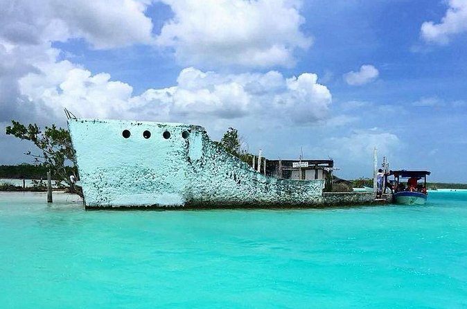 Bacalar Lagoon of 7 Colors from Playa del Carmen and Tulum - Lunch and drinks included: where the value shows up