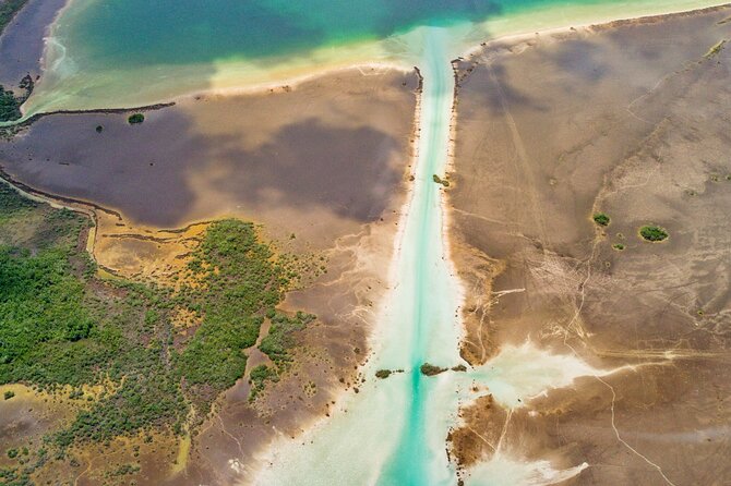 Bacalar Legends and Colors - Stop 2: Canal de los Piratas and Captain Andres Storytelling (1 Hour)