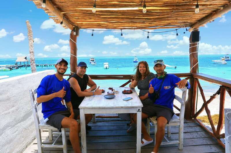 Cancún: Beachside Tacos & Town Tour with tequila tasing - Chicken and Carne Asada: Soft Corn Tortillas, No Fancy Footwork
