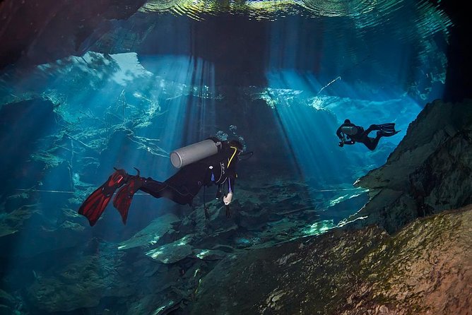 Cenotes diving - Equipment and multilingual coaching that actually make a difference