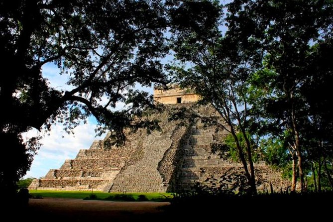 Chichen Itza the Mayan Wonder Tour from Cancun and Riviera Maya - Group Size, Guide Quality, and English: The Part You Need to Judge
