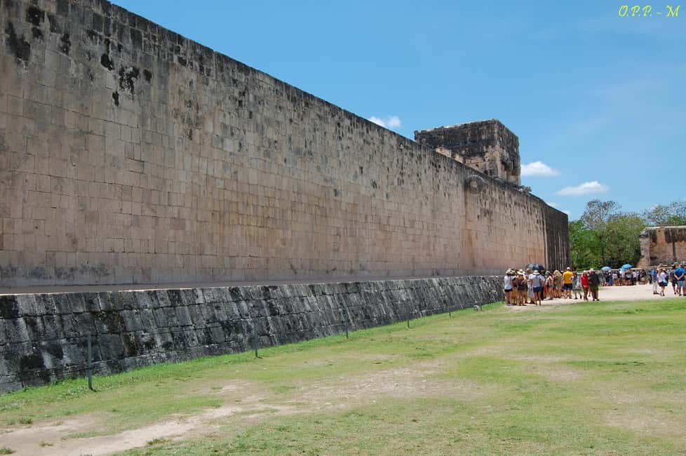 Chichen Itza, Valladolid, and Cenote Tour from Tulum - Guide Style and the Shopping Factor