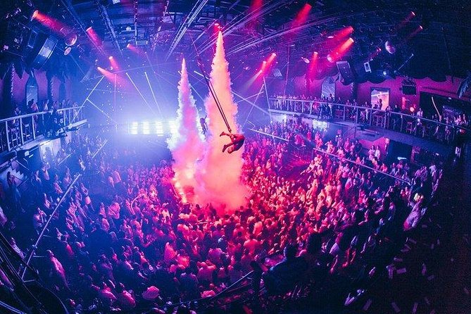 Coco Bongo Playa del Carmen New Year's Eve 2027 - Meeting point and the 9 PM start: how to use your time
