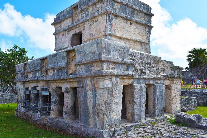 Combo Tour: Tulum, Cenote and 5th Avenue in Playa Del Carmen from Cancun - Lunch and the midday reset: included, and usually a highlight