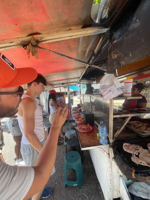 Flavors of Playa del Carmen, Mexican Food Tour - The five snack stops: from hand-held bites to sweet crunch