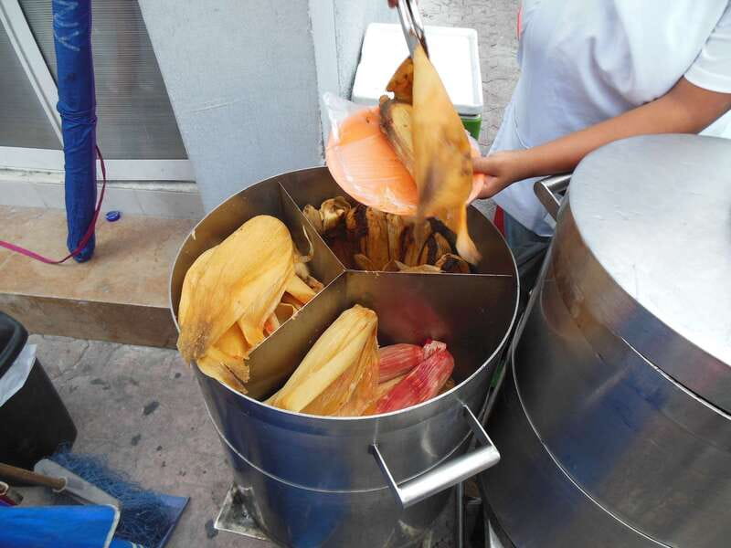 Food Hoppers 2.5-Hour Tour in Playa del Carmen - Tequila tasting and shopping discounts at the final stop