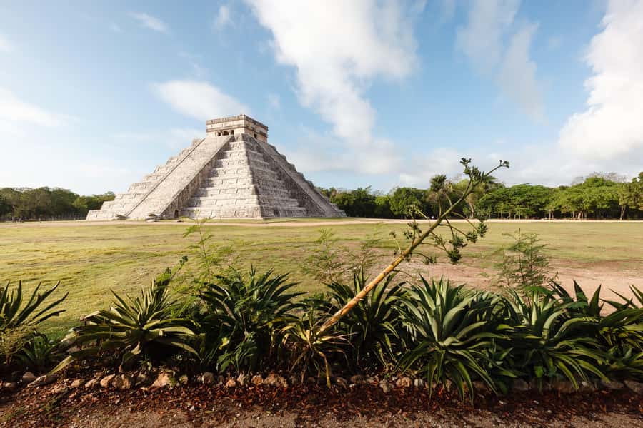 From Playa del Carmen: Tour to Chichén Itzá, Valladolid with Cenote and buffet - Cenote Chichikan rules and swim time: staying cool the right way