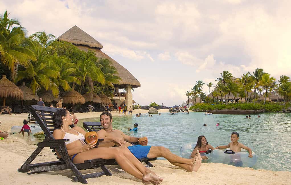 From Playa del Carmen: Xcaret Park All-Inclusive - A full-day pass in Quintana Roo: why Xcaret works