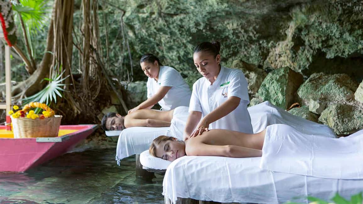 From Playa del Carmen: Xcaret Park All-Inclusive - Natural pools, beaches, and the comfort setup that makes a difference