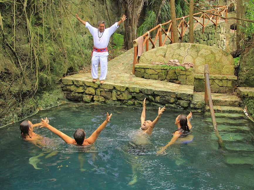 From Playa del Carmen: Xcaret Park All-Inclusive - Rainforest trail, plus the cultural shows built into your day