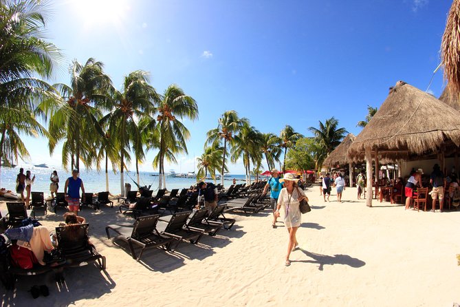 Full-Day Sailing Trip to Mujeres Island from Playa del Carmen - Group size and boat vibe: how max 40 affects your comfort