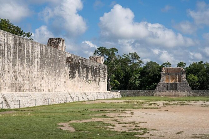Guided Trip to Chichen Itza, Cenote Saamal, Buffet and Valladolid - Buffet Lunch Included: Good Stop, Watch the Heat and Drinks