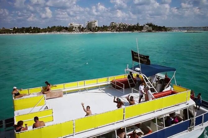 Isla Mujeres Catamaran Unlimited! Transportation from Playa del Carmen - Playa del Carmen to Punta Sam: the logistics that make it easy