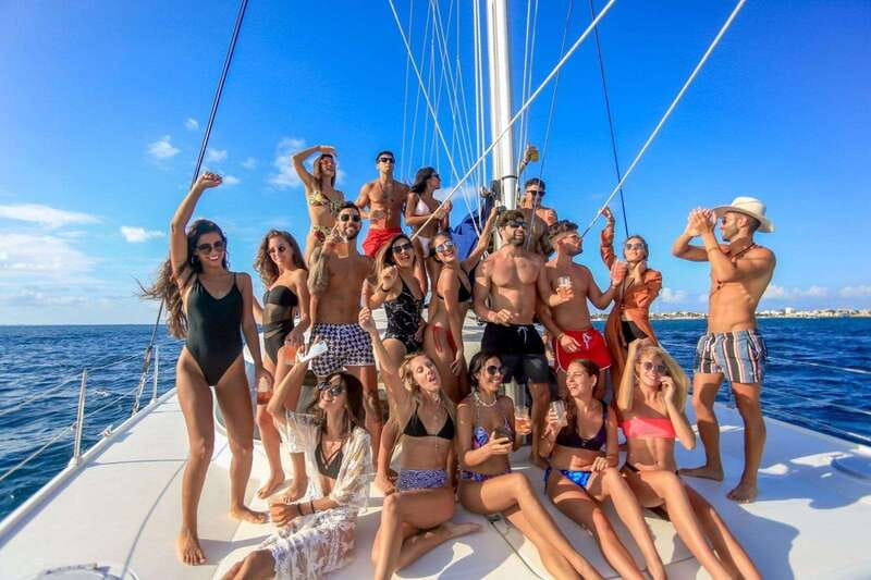 Isla Mujeres Plus Experience Catamaran Tour + Snorkel+Lunch - Isla Mujeres Plus: The Reef Stop at El Meco and What 30 Minutes Really Means