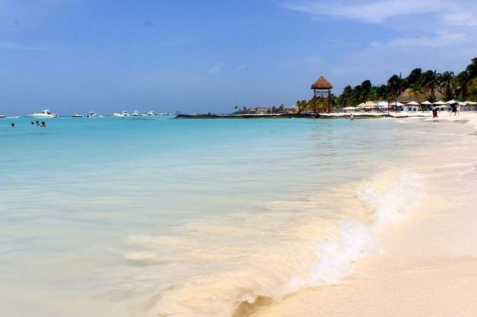 Isla Mujeres Sailing tour from Riviera Maya - Beach club and buffet lunch: included, but shade and timing matter