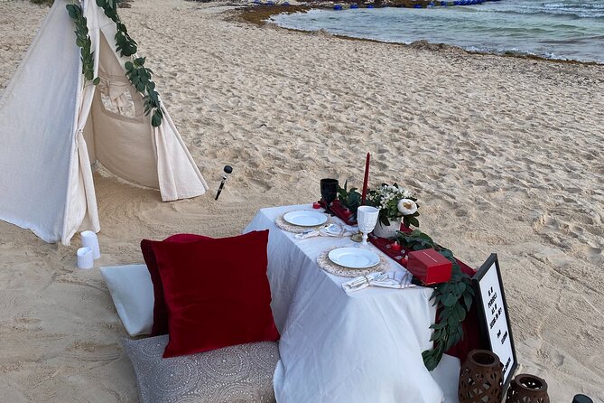Luxury picnic on the beach - Lunch or Evening: Two Different Moods, Same Setup