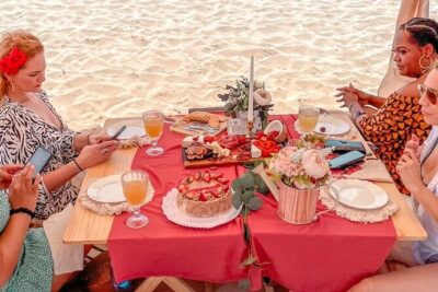 Luxury picnic on the beach - What the Picnic Setup Looks Like on the Sand