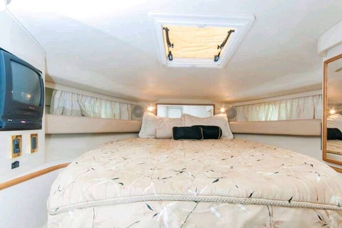 Luxury Private Yacht Rental by the Turquoise Waters of the Caribbean. - Food Vibes and Onboard Atmosphere (What the Day Feels Like)