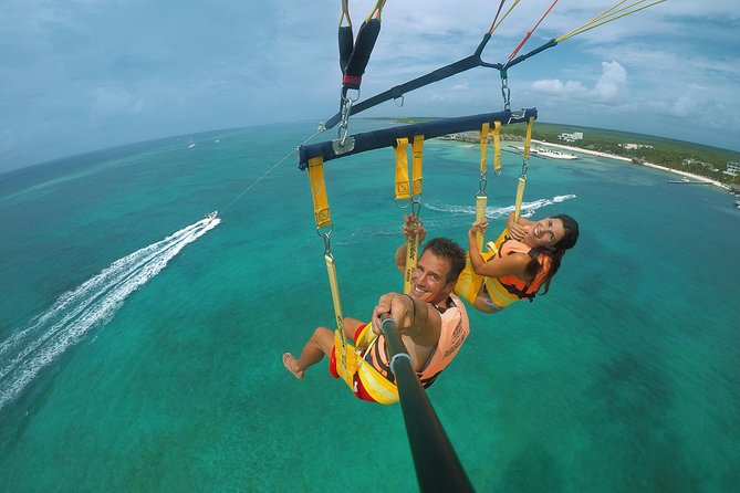 Parasailing in Playa del Carmen with transfer - Maroma Beach Arrival: Life Jackets, Quick Tutorial, Then You Go