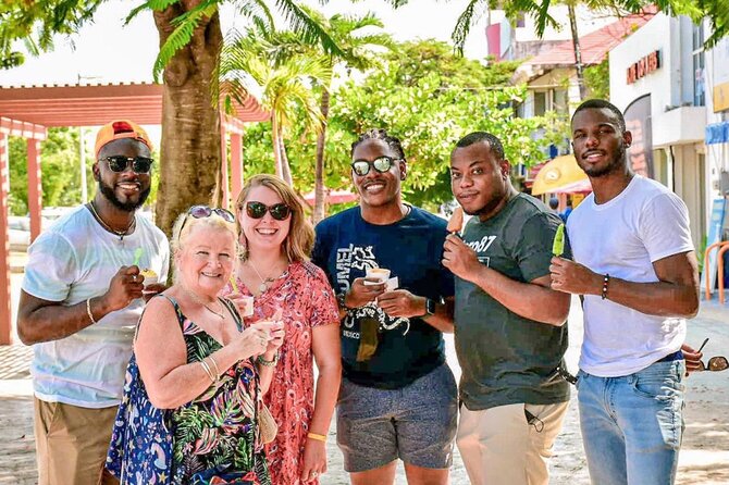 Playa Del Carmen Authentic Downtown Food Tour: Tacos and Local Flavors - Your bilingual guide (and why that matters for food)