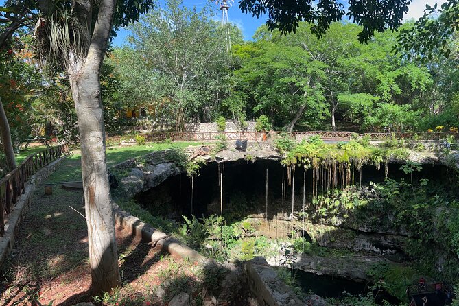 Private Tour to Chichén Itzá with Cenote Experience - Mestizo Misterio Culinario: A Yucatán Buffet with Real Staples