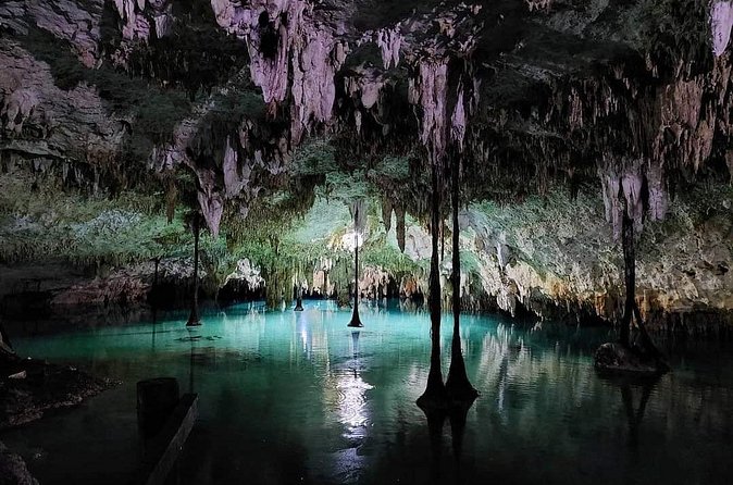 Private Tour to Tulum Cenotes Sac Actun - Snorkel setup and staying comfortable in tight spots
