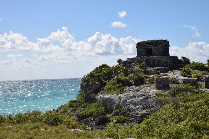 Private tour: Tulum Ruins & Jungle Adventure with Cenote - Tulum Archaeological Site: Those Cliffside Caribbean Views (Plus Time to Enjoy Them)