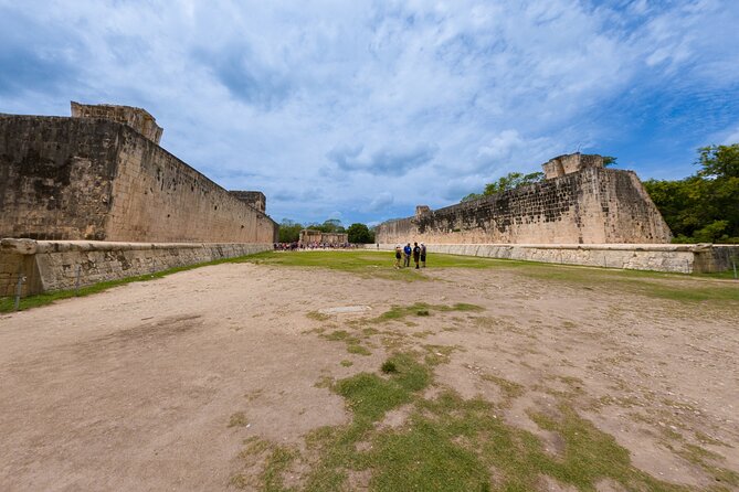 Riviera Maya: Chichen Itza Tour with Cenote - Valladolid’s 30 Minutes: A Quick Colonial Breather