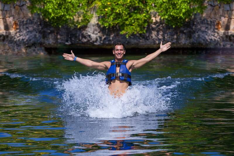 Riviera Maya: Swim with dolphins Primax - The 1-Hour Flow: 45 Minutes in Water Then 15 Minutes Dolphin Snorkel