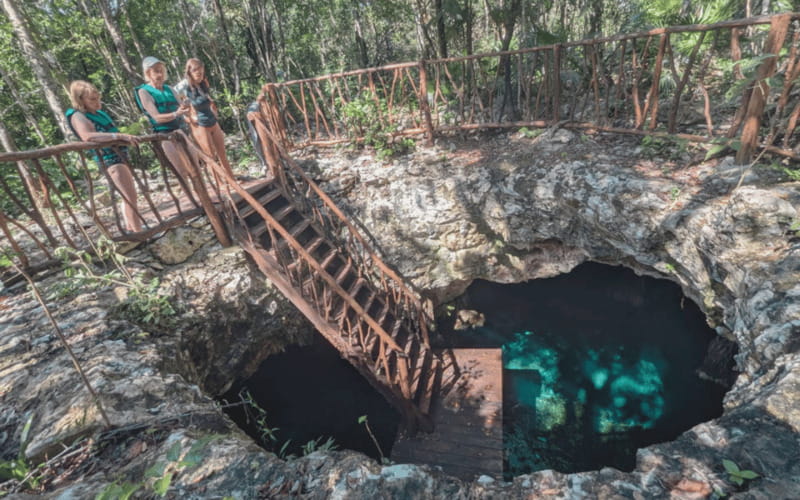 Riviera Maya: Tulum Ruins Tour, Turtle Swimming, Cenotes, and Lunch. - Lunch, snacks, and drinks: the break that keeps the day fun